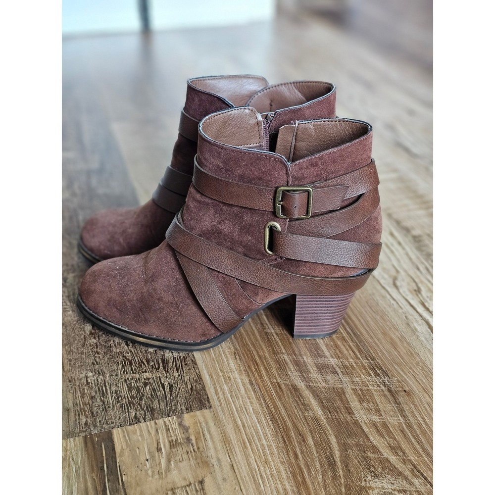 Lourdes WW Brown Suede Buckle Strap Ankle Boots Side Zip Block Heel Size 10W